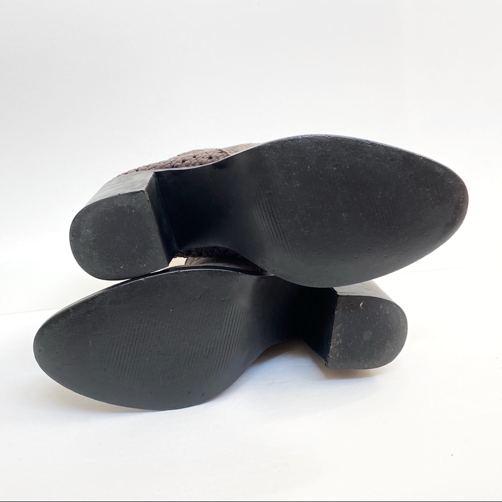 Steve Madden gray suede chunky heel ankle booties - Picture 7 of 9